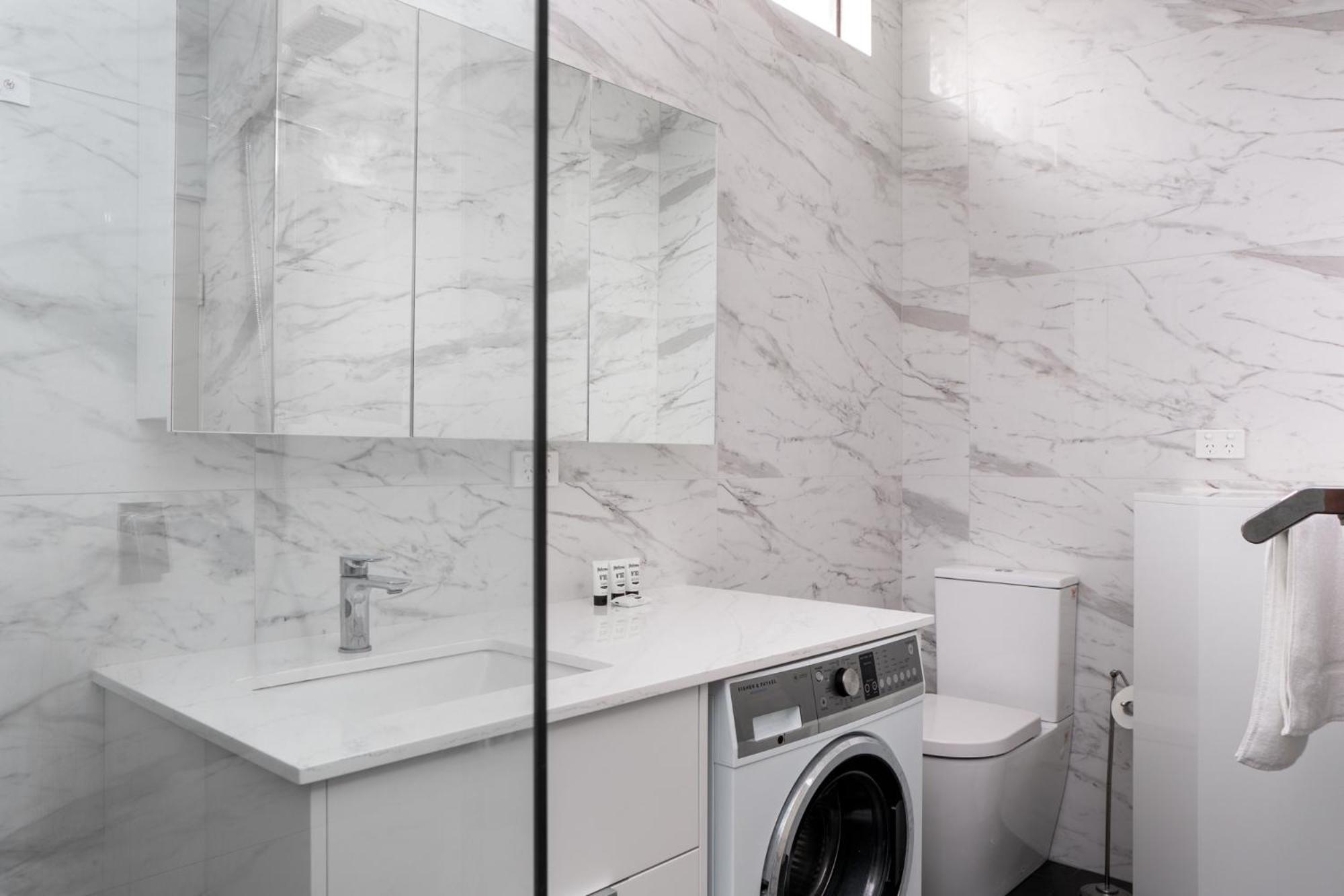 Spacious 3-Bed Townhouse In Stylish Balmain Sydney Exterior photo