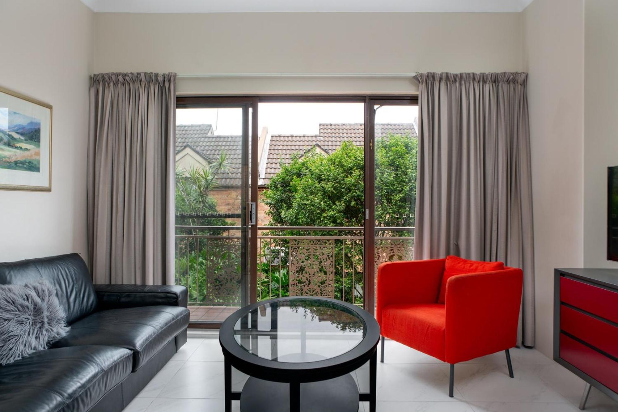 Spacious 3-Bed Townhouse In Stylish Balmain Sydney Exterior photo